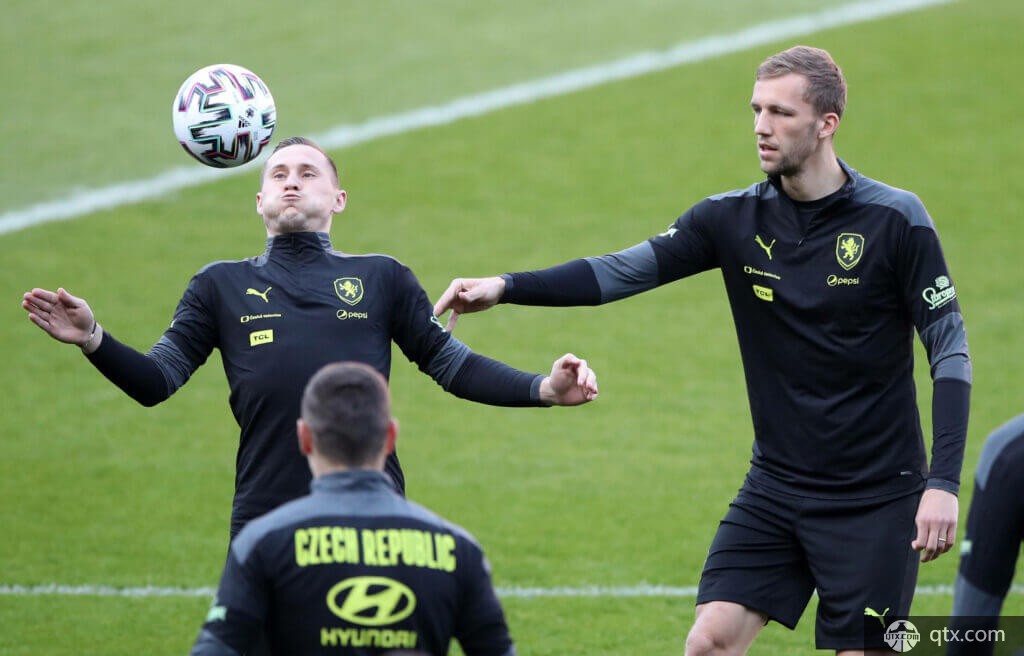 夺冠后的又 夺冠后的又